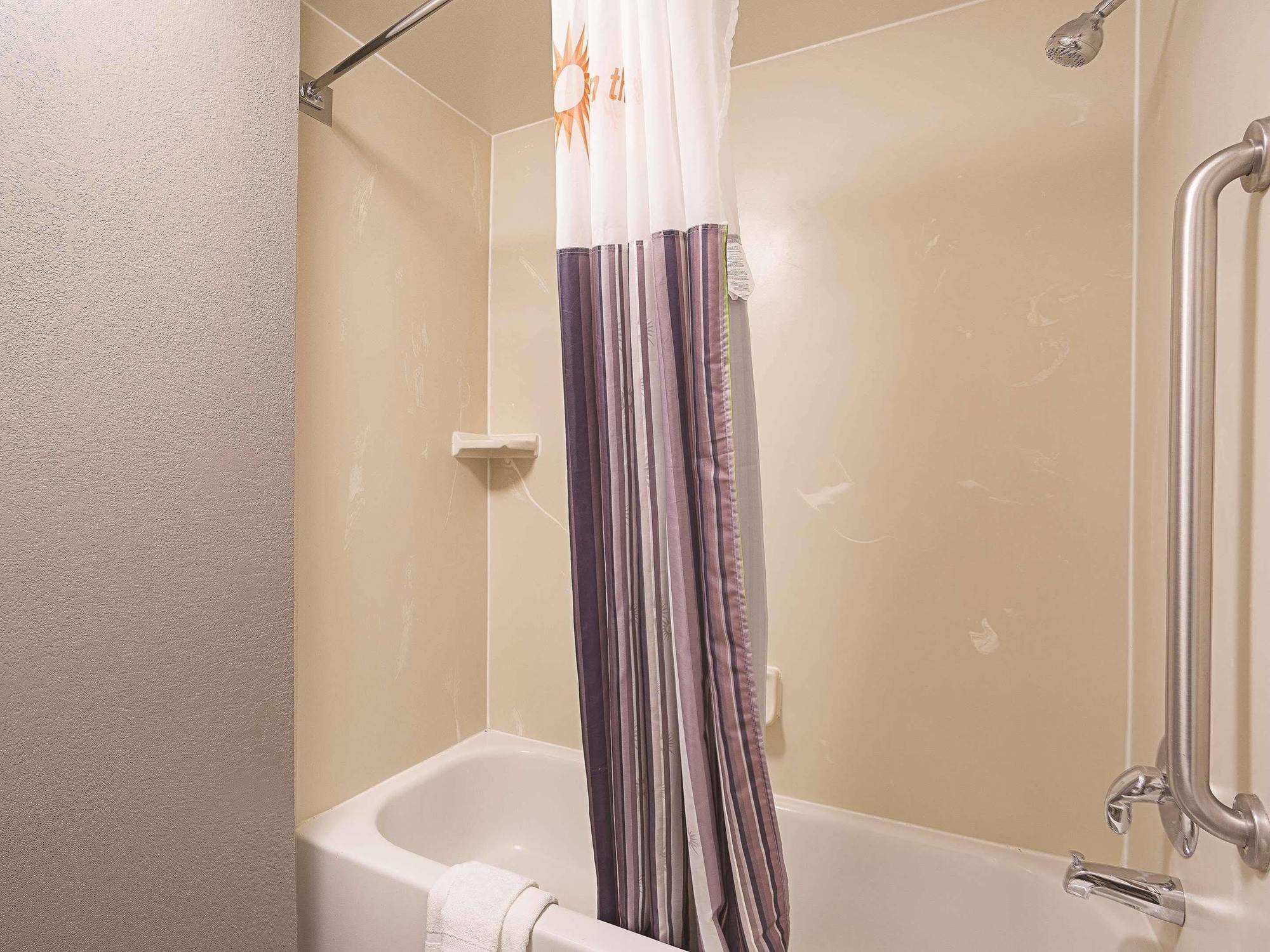 Red Roof Inn St Louis - Westport - Maryland Heights Ascalon Экстерьер фото